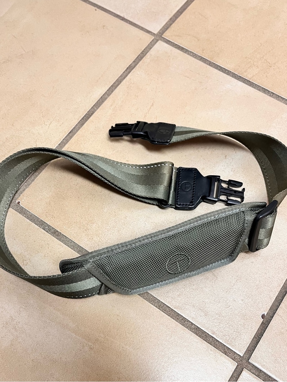 Tumi T-Tech shoulder carrying strap for ballistic messenger travel weekender bag